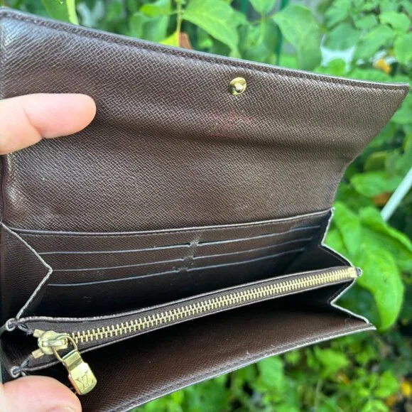 Authentic Louis Vuitton Damier long bifold wallet - Picture 8 of 12